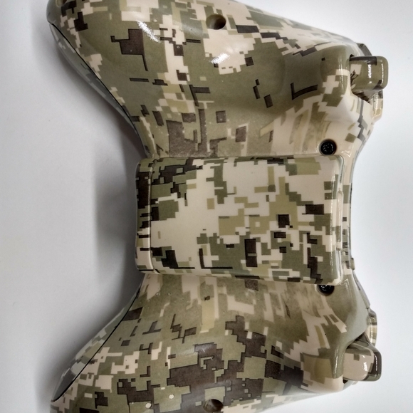 Custom Xbox wireless controller - Picture 5 of 6